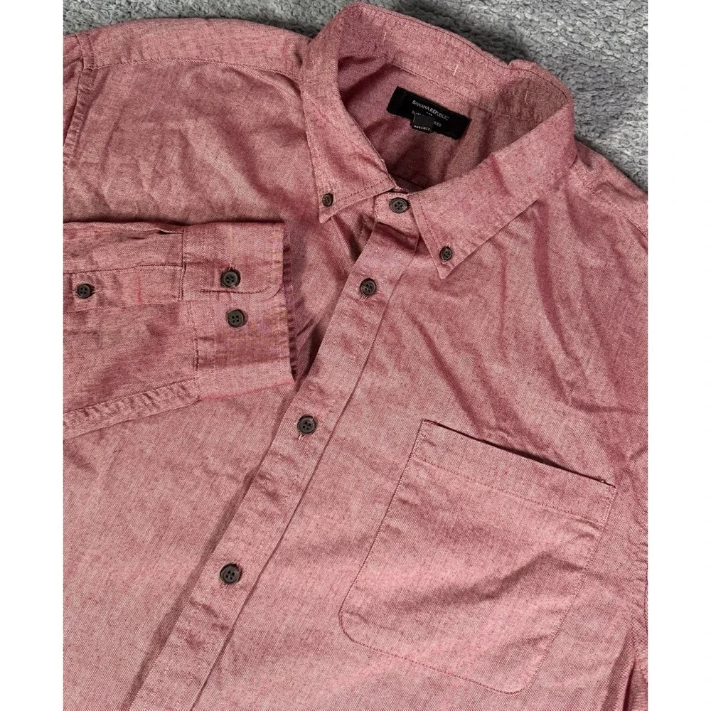 Banana Republic Shirt Mens XL Red Untucked Slim Fit Button Down Lightweight L/S